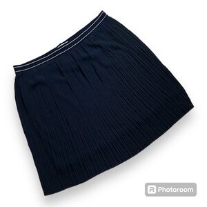 Reitmans 14 petite black pleated skirt